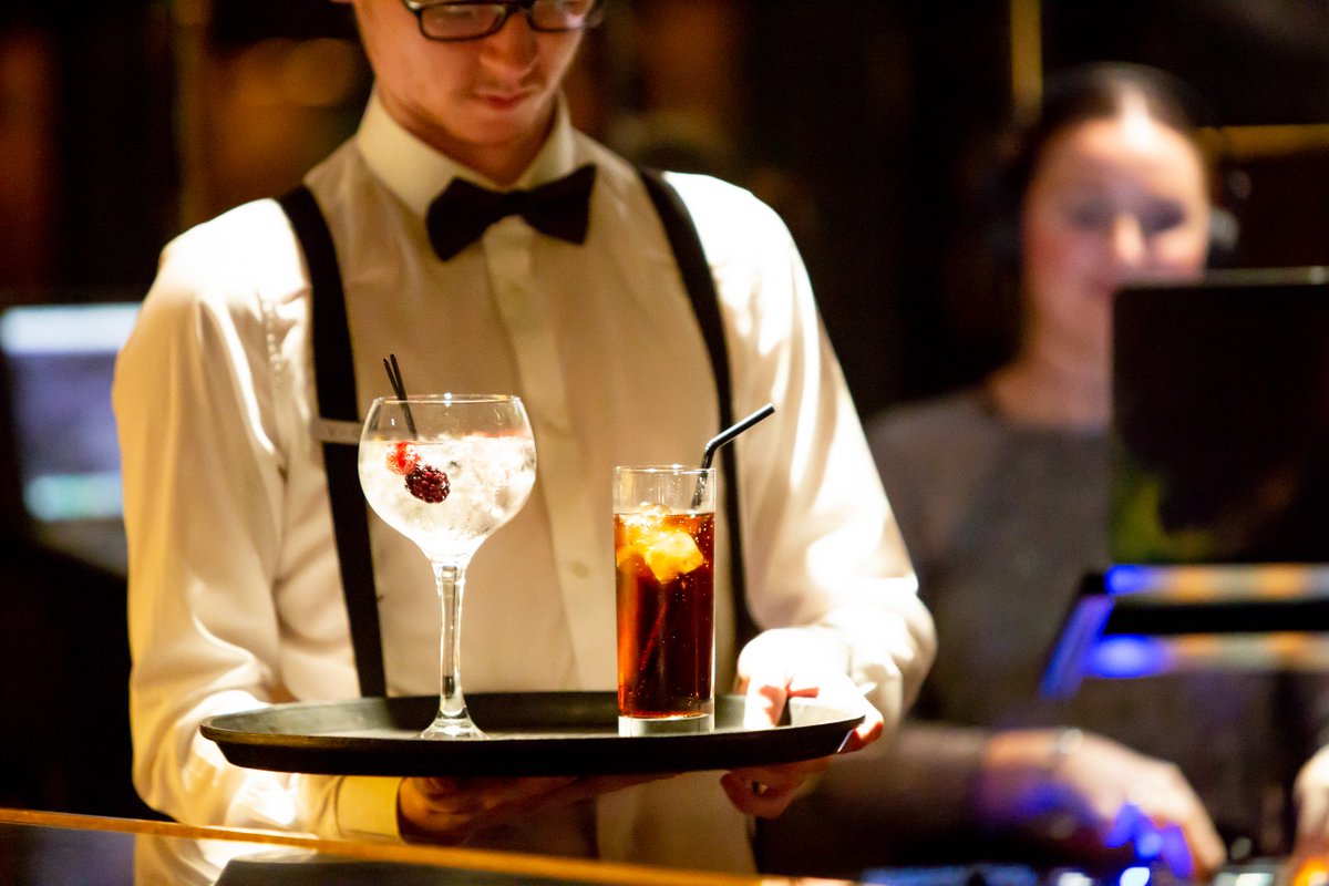 The Vincent Hotel tweet media