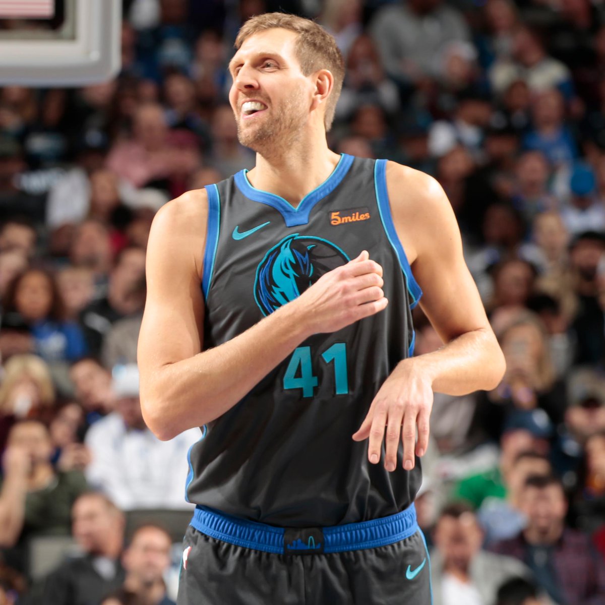 SportsCenter's tweet photo. The NBA announced @swish41 and @DwyaneWade have been named as “special team roster additions” and will play in the All-Star Game. https://t.co/QwlCGGrbLi