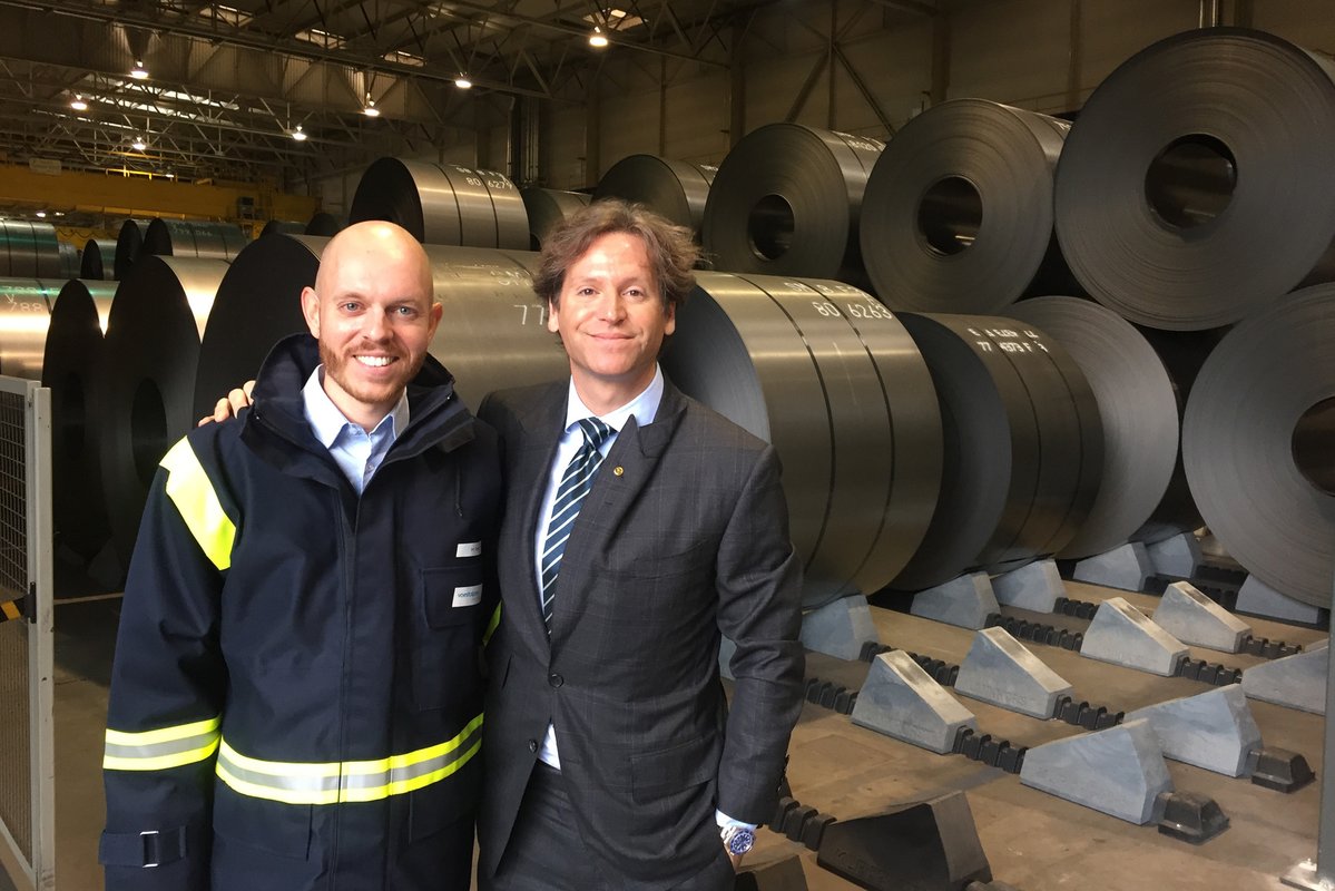 SelectUSA's tweet photo. Earlier this week, US Amb. to Austria Trevor Traina visited @voestalpine &amp; Miba--2 of the largest Austrian investors in the USA &amp; #SelectUSASummit participants--to thank them for their significant #FDI in the United States. 🇺🇸🤝🇦🇹 #FDIintheUSA https://t.co/GenVkK0Lnf