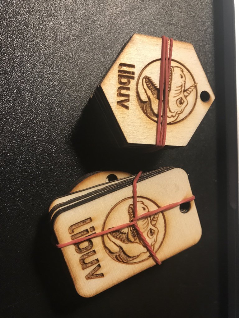 saghul's tweet image. On my way to #FOSDEM! I packed up some rare #libuv keychains, if you want one, keep an eye on the sticker corner ;-)