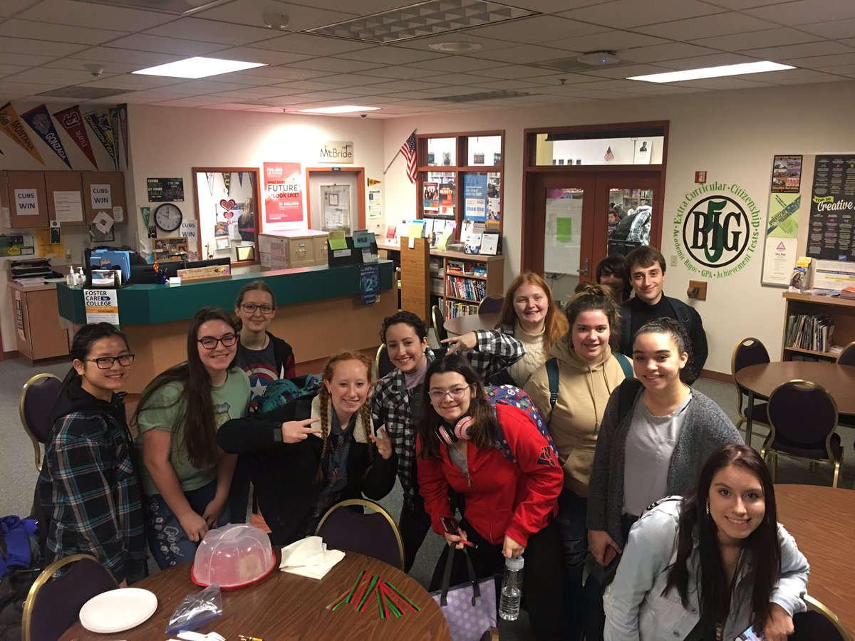 TumwaterCAC's tweet photo. Cultural Awareness Club celebrated African American Culture today.  Great way to kick off Black History Month! 🖤💚❤️ https://t.co/odD2OHjdrm