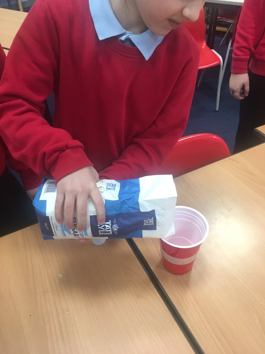 PentrerGraig's tweet photo. Weighing, measuring, predicting and mummifying!!! Great science work today #pgpvenus #pgpscience https://t.co/PtkkWR4NaD