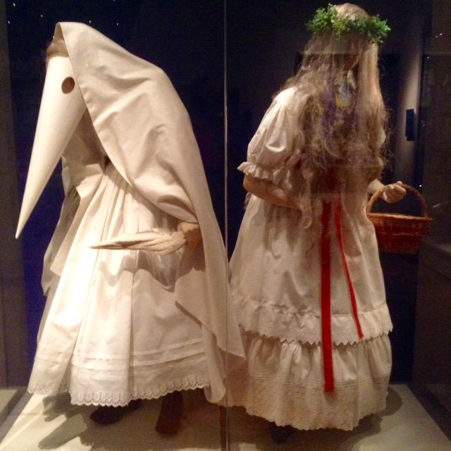 FreyaIngva's tweet photo. Do not take yourself too seriously.
What is important to you? How can you have fun achieving it?

#Musaion #specialoccasion #ethnography #museum #mask #ritualdress #rites #serious #fun #Prague #Praha #diviner #dowser #divining #dowsing https://t.co/z7f7FpPad9