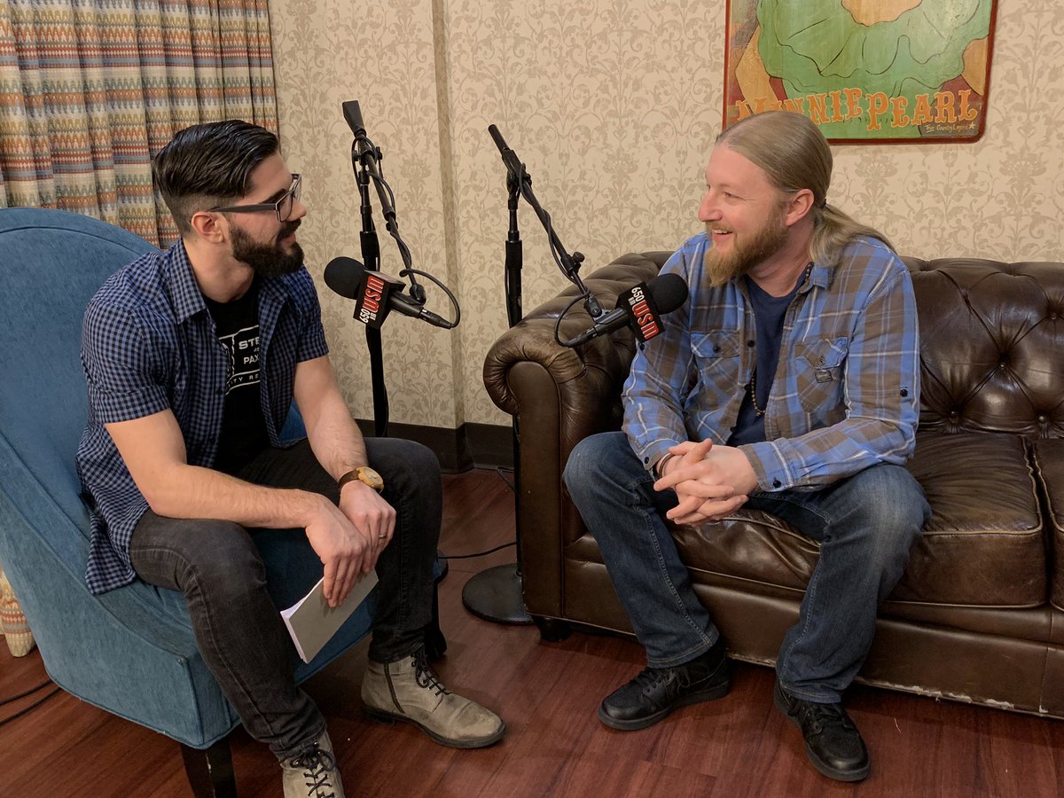 WSMradio's tweet photo. Good times hanging out with Derek Trucks backstage @theryman before tonight’s show! Tune in to #route650 w/ @thatericmarcum at 6pm/c to hear their conversation! Listen at 650 AM &amp; https://t.co/d5UrnHEaAs! https://t.co/BAlYehZYYm