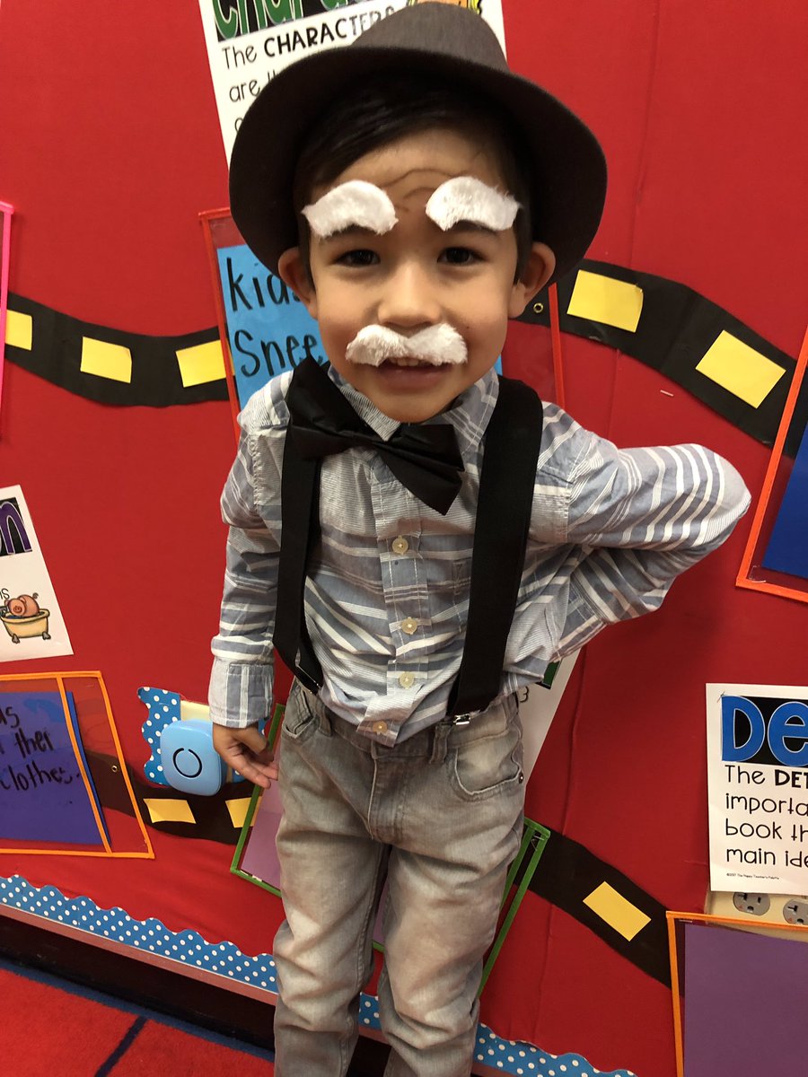 geniece_smith's tweet photo. Nebbie kindergarten students celebrating 100 days of school!Adorable!#nebbienation#bettertogether https://t.co/V7nRPwDl61