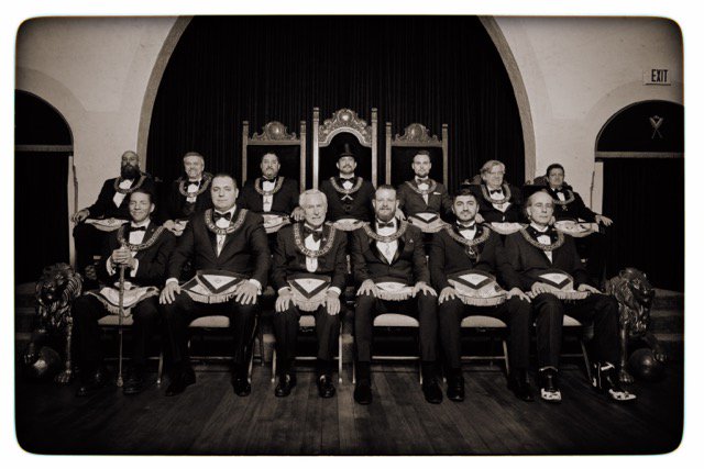 MasonsofCA's tweet photo. We conclude our #InstallationSeason with wonderful photos from Home Lodge No. 721, Palm Springs Scottish Rite, South Pasadena Lodge No. 290, and San Bernardino Scottish Rite. Thank you to all who shared their Installation moments with us. 2019 is only beginning! https://t.co/1pfSbMWZ2H