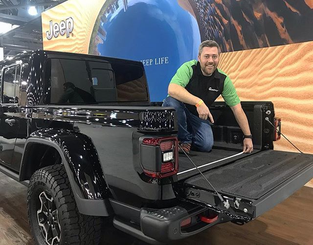 rob_jarrell's tweet photo. Just hanging out in the back of the all new Jeep Gladiator at the Philly Auto Show! #jeep #jeepgladiator #gladiator #jt https://t.co/xmfpVzmIWh https://t.co/ORKP7BKD38
