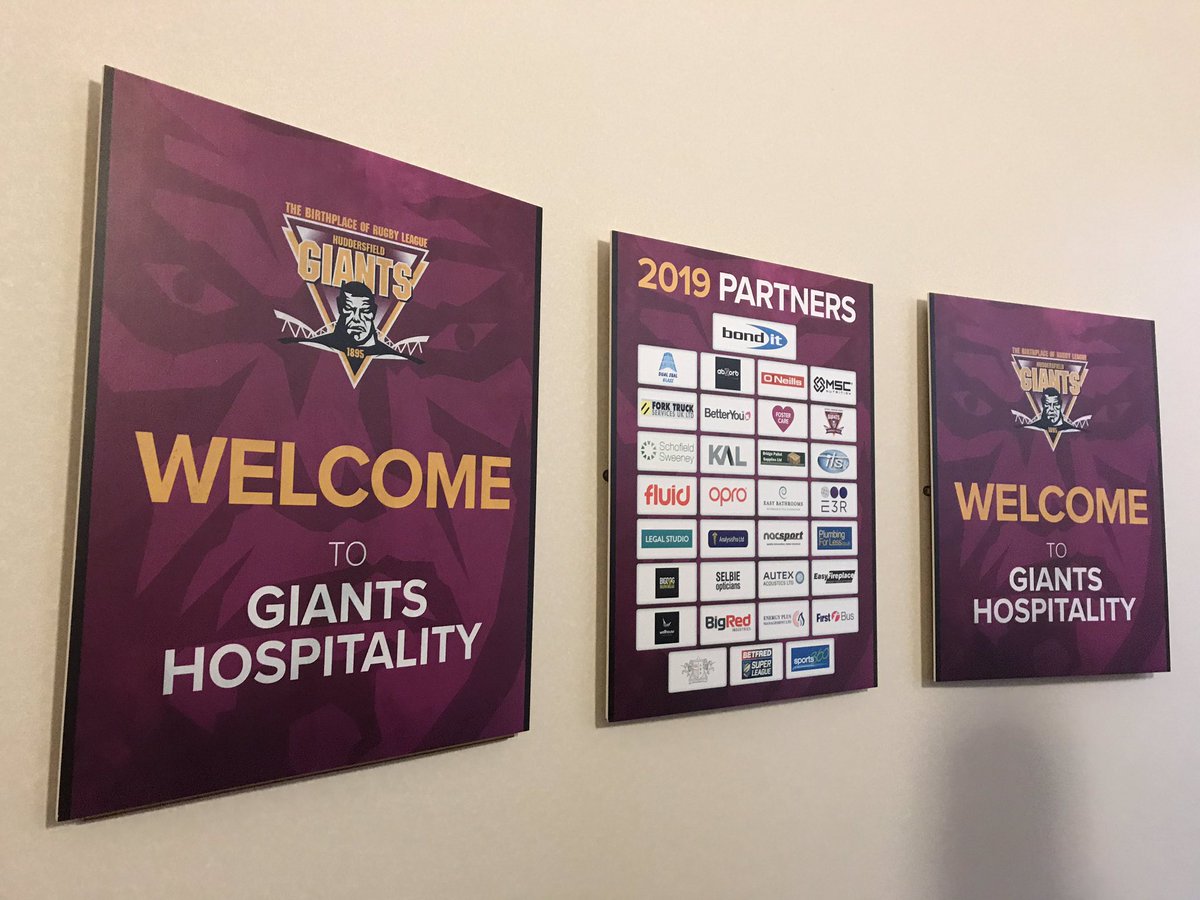 JJ_thePIman's tweet photo. Game night! Come on @Giantsrl ! Great to start the @SuperLeague season at @johnsmithstadia with the @Giants_Biz club 😊 @TheLegalStudio #SuperLeague2019 #huddersfield #giants #box26 https://t.co/0Wfu77j7WL