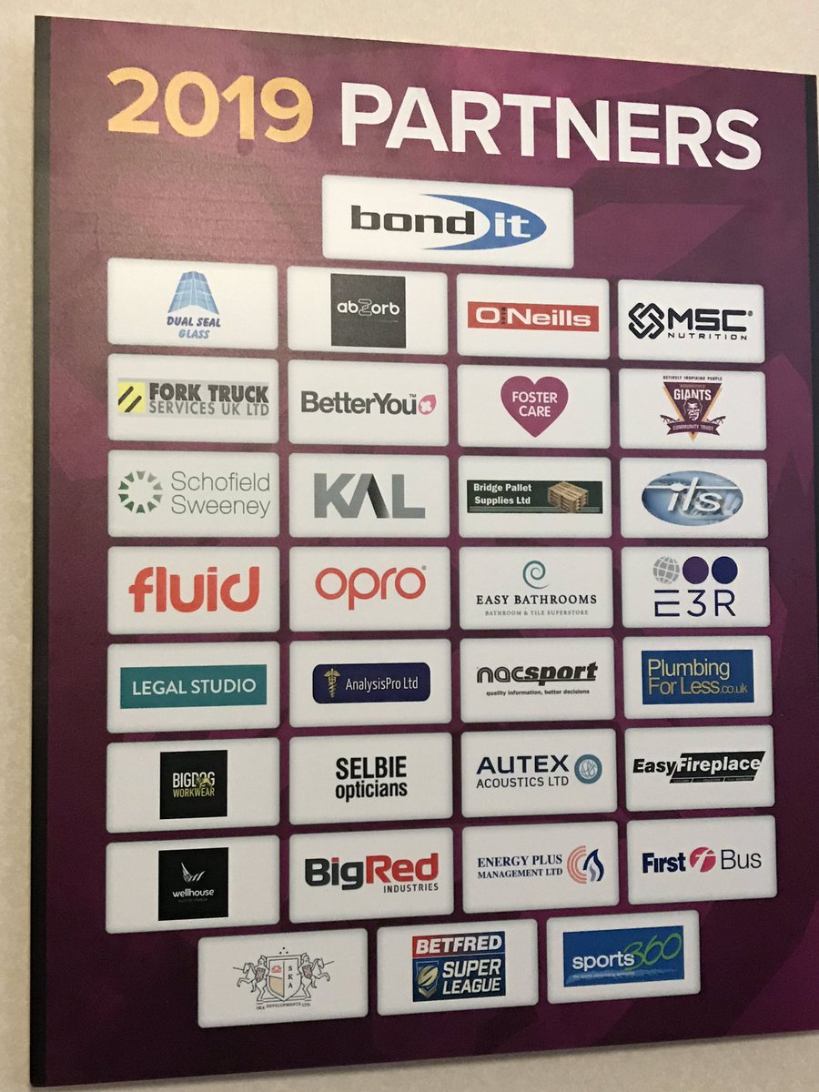 JJ_thePIman's tweet photo. Game night! Come on @Giantsrl ! Great to start the @SuperLeague season at @johnsmithstadia with the @Giants_Biz club 😊 @TheLegalStudio #SuperLeague2019 #huddersfield #giants #box26 https://t.co/0Wfu77j7WL