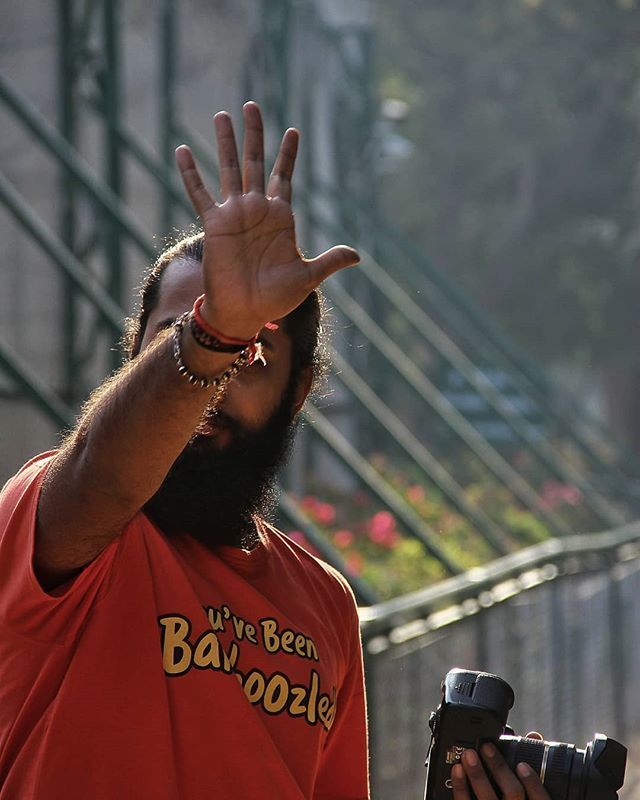 DhavalVyas's tweet photo. Subject, Light, Focus and Click that's what he was explaining

#India #WHP #Instagram #WHPperspective
#TheWeekOnInstagram
#WHPbestfriends #RAW
#creativeimagemagazine #CapturedOnCanon #SPicollective #Lightbox #mypixeldiary #MaiBhiSadakChap #awesome #photo… https://t.co/IOudlTXqoR https://t.co/pbGUTJvP9u