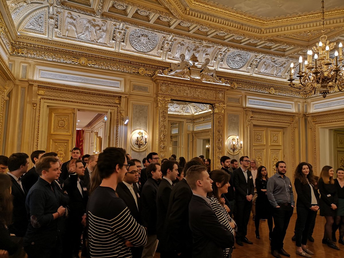 cnje's tweet photo. 50 ans d'histoires réunis au @palais_vivienne pour le traditionnel Cocktail des Anciens de la @cnje ! 
#50ansJE https://t.co/OECdXe08SK