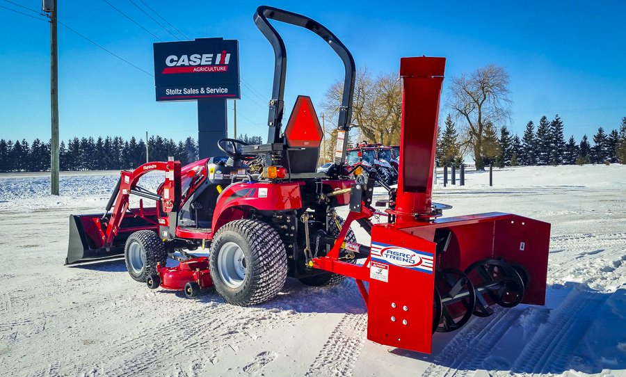 EquipmentOnt's tweet photo. Another #Mahindra eMax 20s and snowblower package all polished up and ready to head home this weekend. This one is bundled with an Agro Trend rear blower. What a fantastic little package. #StoltzSnowSolutions
@MahindraOntario @Mahindra_USA https://t.co/6ftzIuZRMd