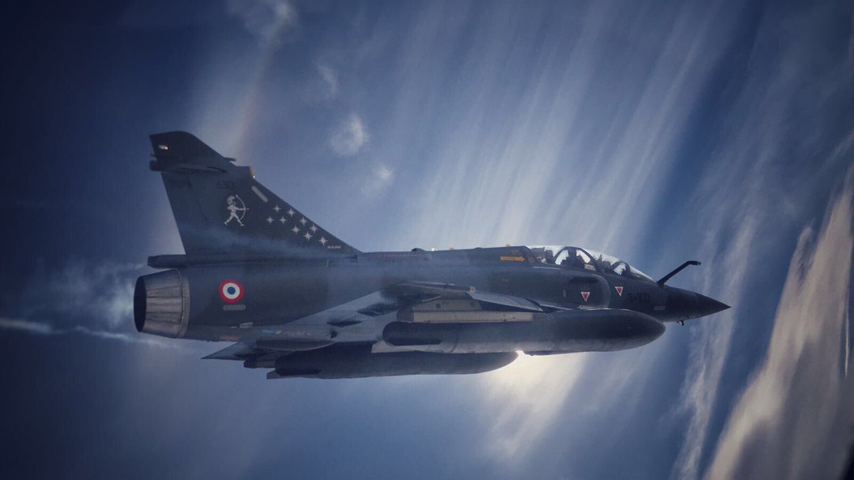Enjoy your weekend!
See yaaa
#meeting #pilot #aircraft #air #airshow #military #aviation #militaryaircraft #flight #avporn #avgeek #mirage #fighterjet #france ©CouteauDelta