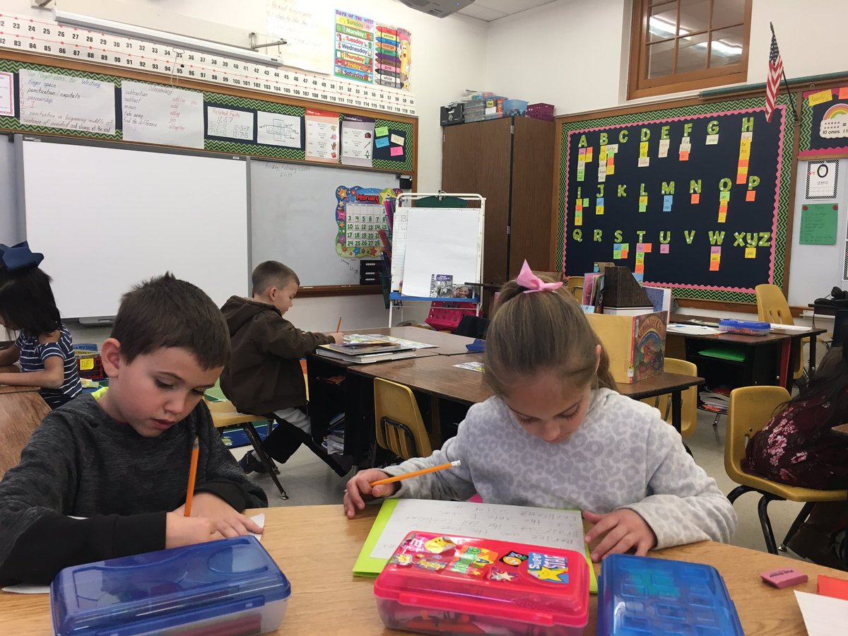 HoudyshellSam's tweet photo. There’s great writing going on in Mr. Houdyshell’s class today! ✍🏻🐺
@WolflinAISD https://t.co/AZPfvENpf4