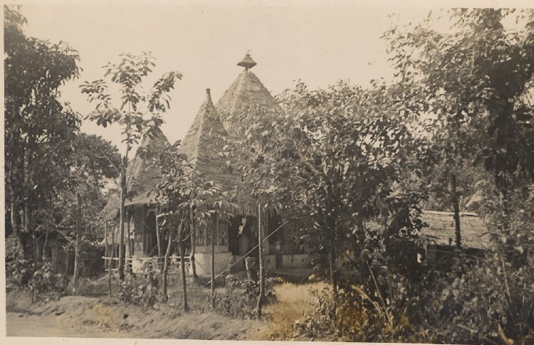 Urata-Igbo Mbari votive shrine. Photo: Edward Chadwick, 1927-1943. British Museum.