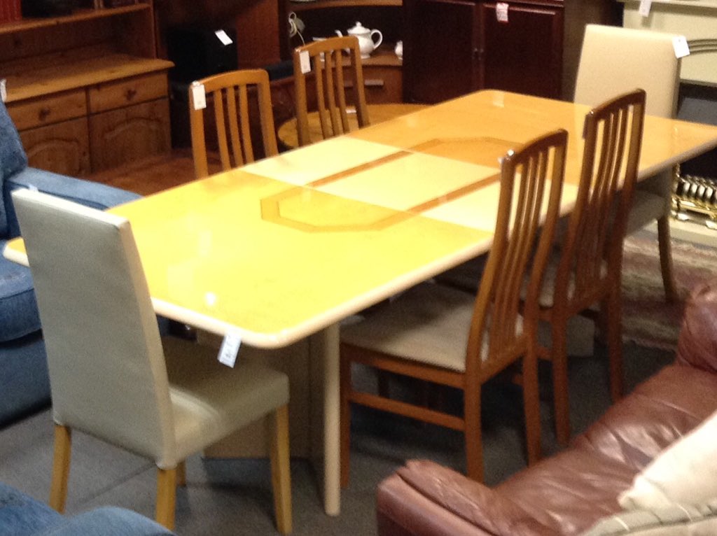 ShepherdMolly's tweet photo. Lovely #Art Deco #dining table from Italy in store plus much more.... https://t.co/z1HvqohCTz
