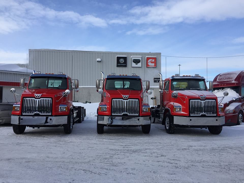 globocam's tweet photo. Bravo à Béton Chevalier pour l’achat de ces 3 Western Star 4700 chez GLOBOCAM Québec. Merci de votre confiance! https://t.co/SmTxN6yWKi