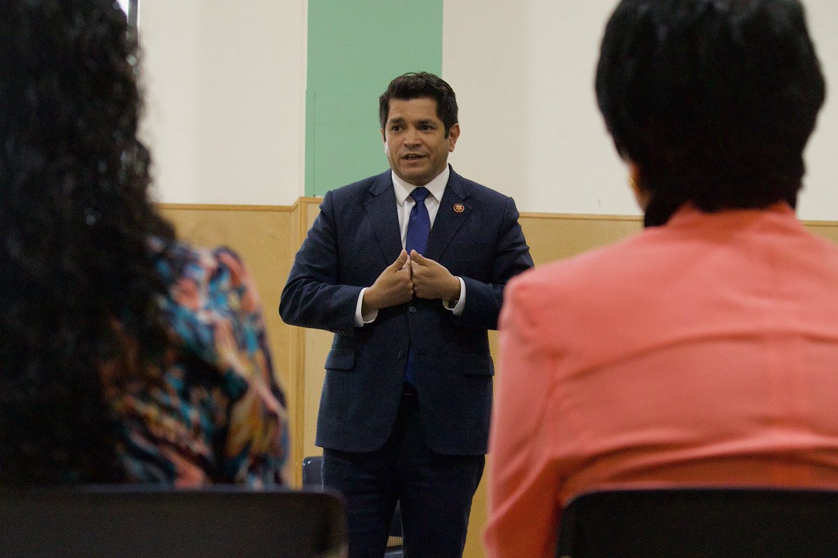 RepJimmyGomez's tweet photo. 1) Today, at my #ImmigrationRoundtable, many concerns were raised about @realDonaldTrump’s immigration policies including:
❌ The ongoing #FamilySeparationCrisis
❌ Politicizing the #2020Census w/ an untested citizenship question
❌ Stripping protections for #DACA recipients https://t.co/ld27NSCu7V