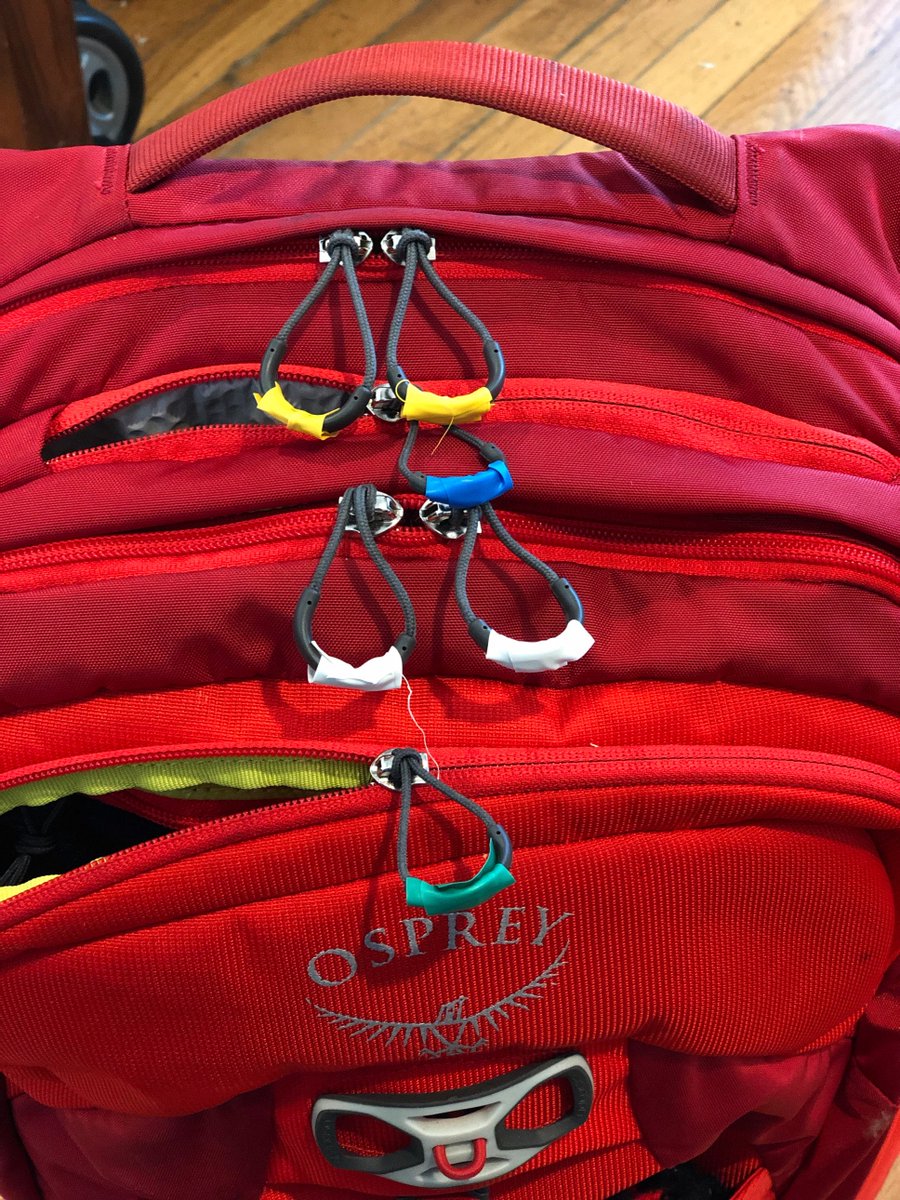 StripedMoose's tweet photo. I found a way to fix the one flaw in an otherwise perfect bag. @OspreyPacks https://t.co/oe2LZGFaRS