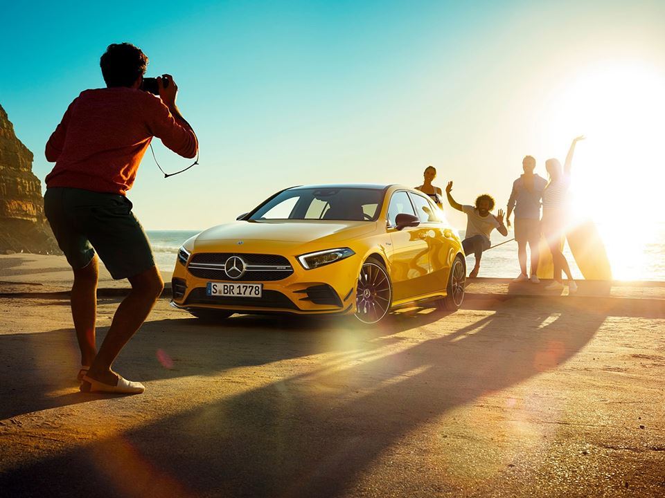 Mercedes Benz Instant Fun Break Away From The Grey Skies This Coming Summer With The All New Mercedes Amg A 35 4matic Mercedes Amg A 35 4mtic Kraftstoffverbrauch Kombiniert 7 4 7 3 L 100km