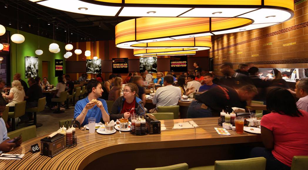 ConcessionsIntl's tweet photo. Traveling to Atlanta to enjoy the big game? Bobby's Burger Palace located in Hartsfield-Jackson Atlanta International Airport on Concourse B, Gate 26, is ready to greet thousands of travelers with a "Cold One" to get your Friday started! #superbowl2019 #Atlairport #Cintl https://t.co/4rEDgH0GQm