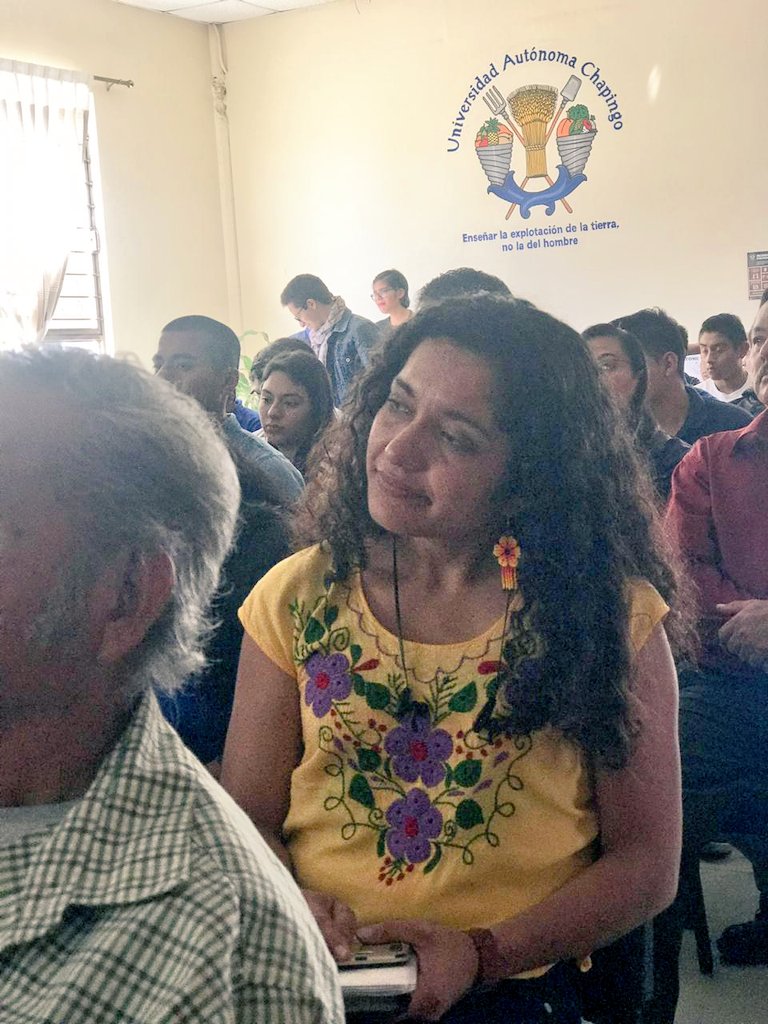 Aechoac's tweet photo. Presentes en el Acto de Entrega-Recepción de la Subdirección 2019-2021 del Centro Regional Universitario Sur de la @uach_chapingo Felicidades M.C. Renato Zárate Baños
#FebreroMesdelAgrónomo 
#ChapingoenOaxaca #OrgullosamenteChapingueros https://t.co/DxkFDX24Uf