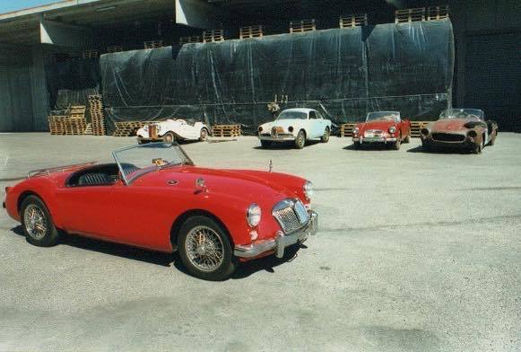 nervesauto's tweet photo. Barn-finds, early 2000s.
_________________
#carsofintagram #carsofinsta #nervesauto #instacar #oldtimers #autodepoca #autoclassiche #classiccars #italia #italy #vintage #carvintage #vintagecar #carpassion #carculture #culture #popular #motoring #carofth… https://t.co/BvFn36g0dO https://t.co/4We9x0jOBH