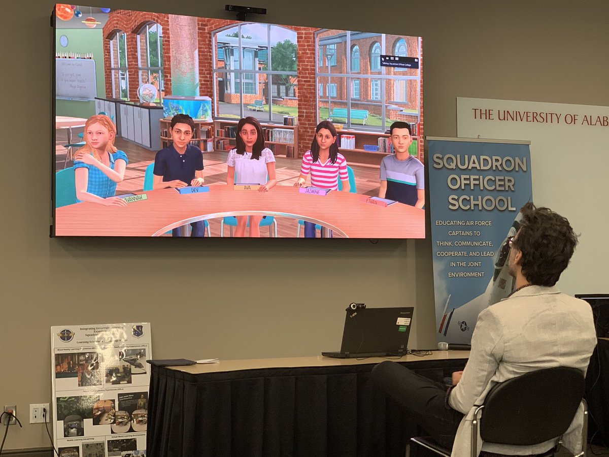 Online_Pedagogy's tweet photo. #MixedReality demo brought to us by #AirUniversity #SquadronOfficerSchool — part of the technology petting zoo at #OLIS2019 @UATeachingHub @UofAlabama https://t.co/gq5XJi4fd9