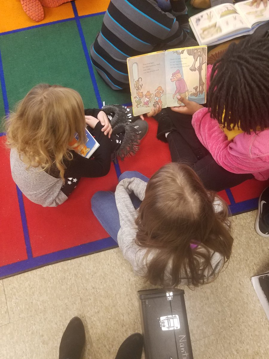 OESReading's tweet image. What a fun day catching up with our reading buddies and enjoying some good stories! #OESReads #OdentonESAACPS #WorldReadAloudDay #snowday #AACPSeril
