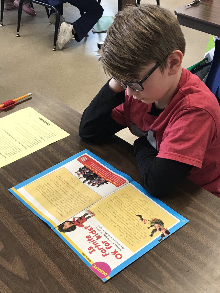miller_teach3rd's tweet photo. Our debate topic in StoryWorks; Is Fortnite OK for kids to play? We pulled details from the text and students added their own reasoning. This led to great discussion and writing! @MerwinMustangs @WestCler #WCConnects https://t.co/mkjvhSSweY