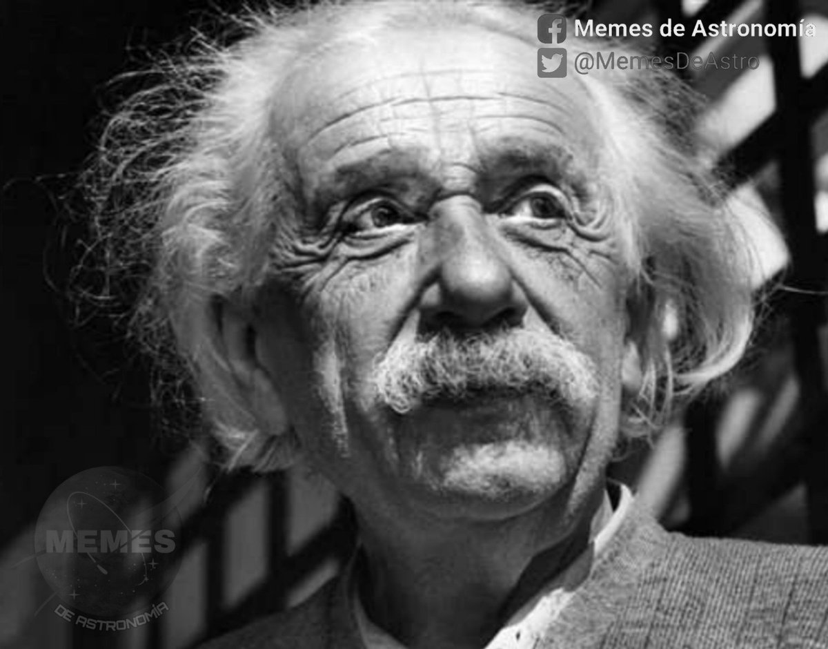 Albert Einstein viendo cómo compartes sus imágenes con frases basura que él nunca dijo.