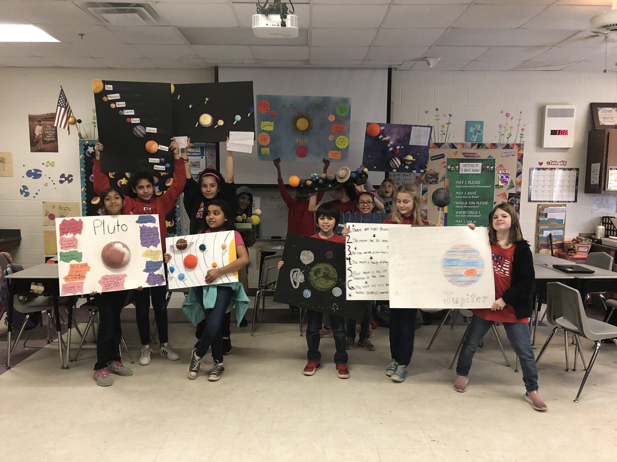 SHMrsKaufhold's tweet image. We are out of this world 🌎. #solarsystemprojects @SouthernHillsWF @WFISDschools