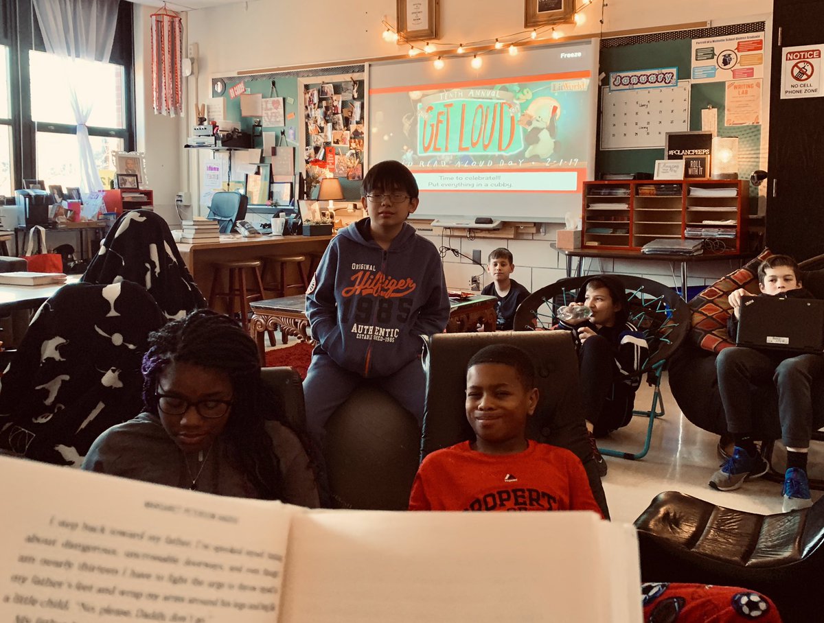 Polancoms's tweet photo. #GetLoudReadAloud #WorldReadAloudDay2019 @OakvilleMiddle A GREAT success!  My 6th graders reading to 1st graders, and my 6th graders enjoying being read to.  #EDET543 #PolancPeeps #Spartanstrong  #msdr9 https://t.co/2HAUCsSLlP