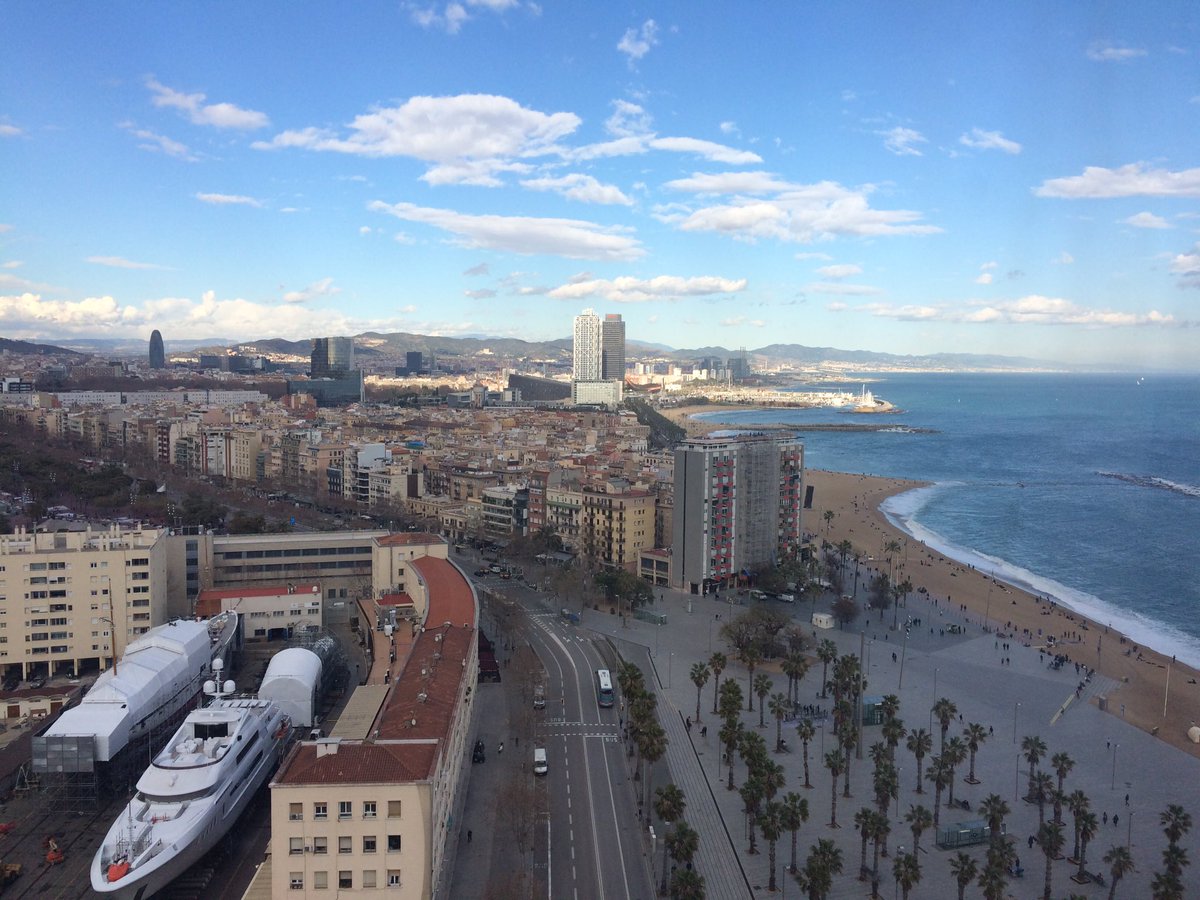 TiMAN008's tweet photo. Barcelona!! https://t.co/ZVv85CB9y5