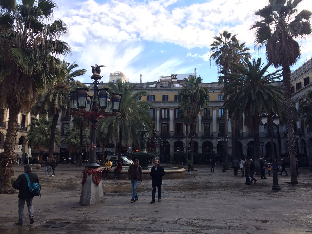 TiMAN008's tweet photo. Barcelona!! https://t.co/ZVv85CB9y5