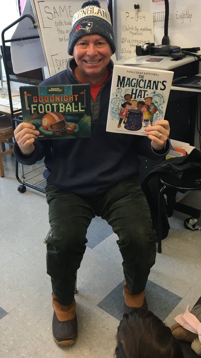 MrsQ208's tweet photo. Year9! #WorldReadAloudDay https://t.co/qr1rzwBwaL