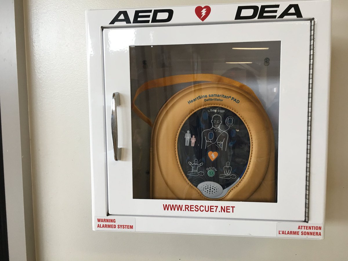 This is the automated external defibrillator (AED) the #Oliver teachers used on the student who went into cardiac arrest along with performing CPR. The high school has had it for 6 years, first time it’s been put to use. <a href="/GlobalOkanagan/">Global Okanagan</a>