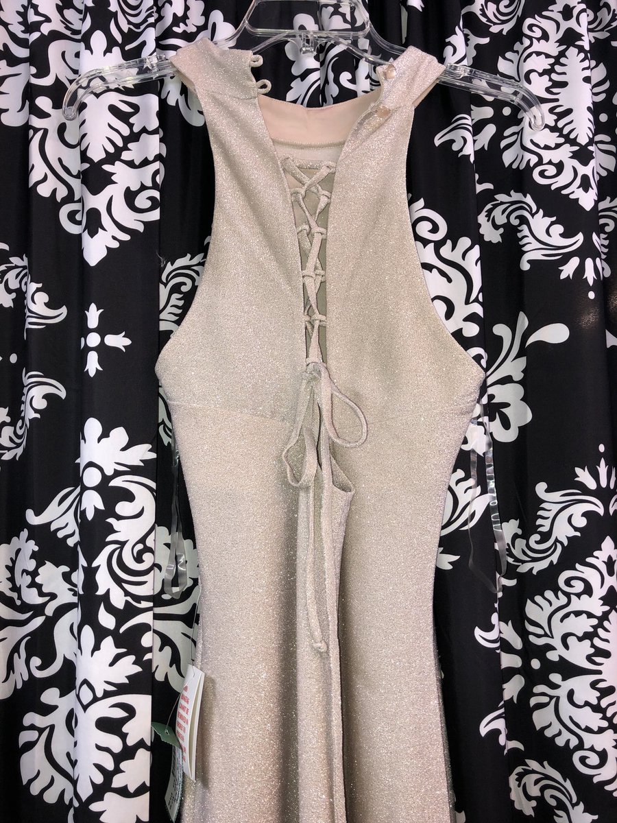 OhioWorth's tweet photo. It’s February which means it is time to start shopping for PROM!!! We’re officially accepting prom dresses for consignment. It’ll come before you know it 💃 https://t.co/uWuU6Rc2hV