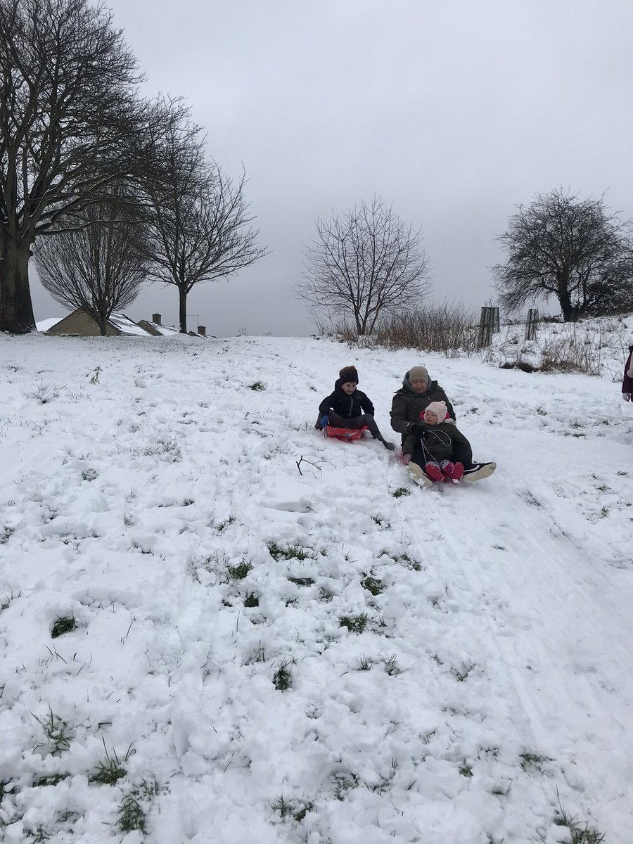Carlykinsss's tweet photo. @sandy_nursery Ocean-Mai had a great day sledding and making a snowman ⛄️ ❄️ https://t.co/8NdhAqYiwW