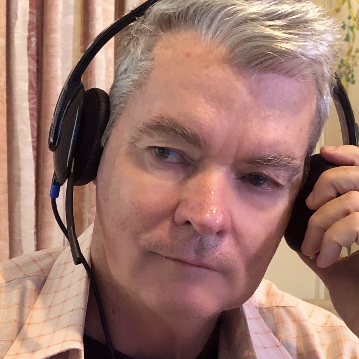 JennCluff's tweet image. Breakfast podcast Bill in Mudgee and Paul Selig in New York talking on Harvesting Happiness Talk Radio with
Lisa Cypers Kaman #billbennett #paulselig #pgsthemovie #intuition #theguides #harvestinghappiness