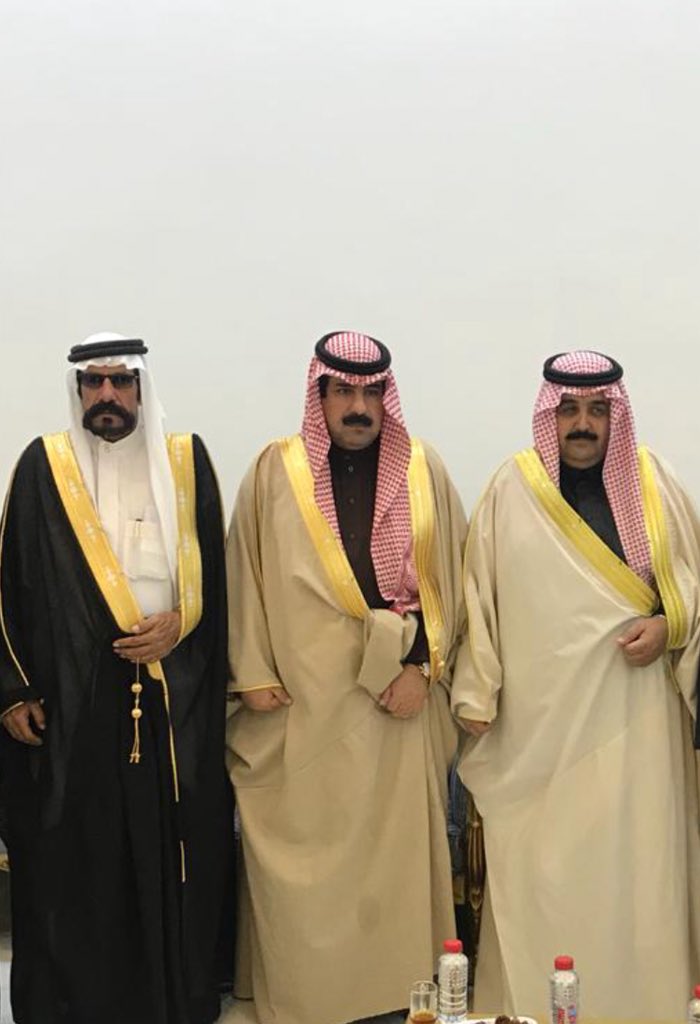 عمي احمد نايف العفيصان 
مع الشيخ تركي نايف الربيعان 
والشاعر الكبير  سلطان النحاوي