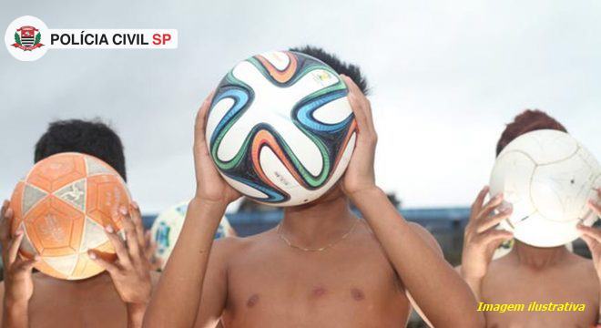 Policia_Civil's tweet image. Supervisor de clube de futebol de Tupã é indiciado após abusar de adolescente

goo.gl/r4WPWA

#pscp #policiainvestigativa #deinter4 #tupã