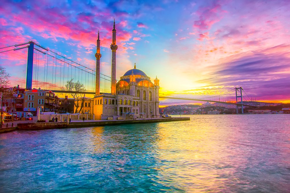 Win flights to your choice of destination on @TurkishAirlines extensive route network from Dublin. Follow and retweet to enter for a chance to 'Widen Your World'. This is Istanbul. Follow & RT to enter. #DUBTurkishAirlines