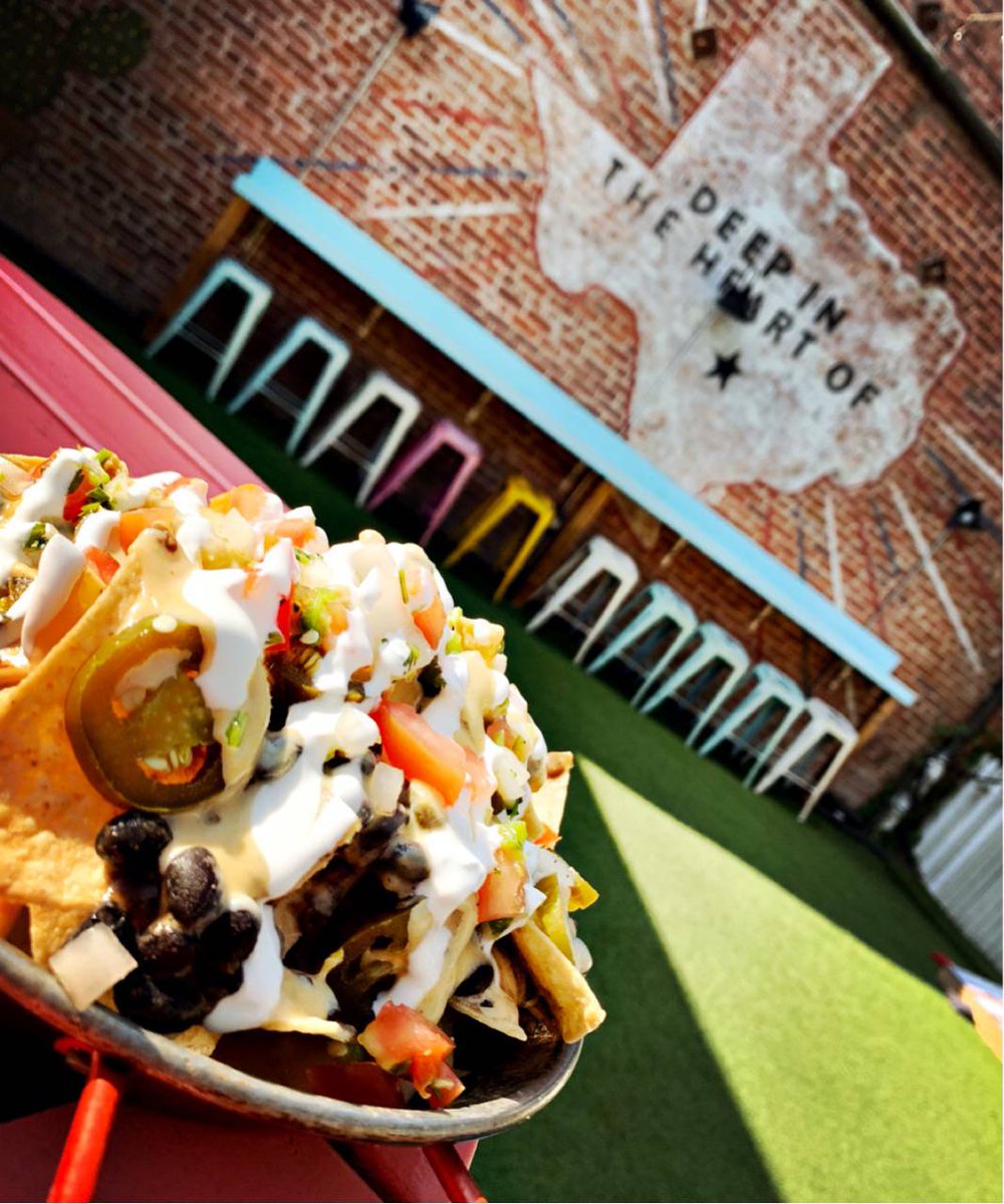 To celebrate #TexasDay! We are doing $5 Queso #Nachos all day!!! See you soon! #ElTejanoParty 
•
•
•
•#LA #LosAngeles #EatLA #LAeats #LAfood #LAfoodie #EEEEEATS #EaterLA #DiscoverLA #DineLA #taco #noho #trejos #margarita #csun #tequila #friday