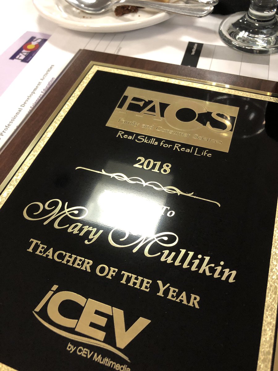 marygoround82's tweet photo. I am humbled and honored to be this year’s Colorado Family and Consumer Sciences Teacher of the Year recipient! So thankful for an amazing network of educators! #SayYestoFCS #FCS365 #wolfpackfacs https://t.co/nTtA2Q4S8m