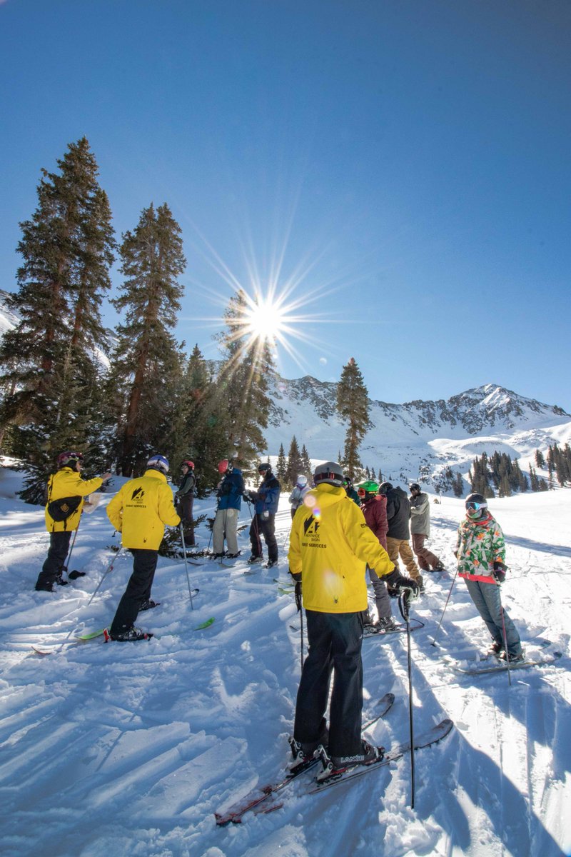 Arapahoe_Basin's tweet photo. Today was a great bluebird day to Ski With A Ranger with @tweet4trails !
Every Friday meet in the base area Goat Plaza at 10 a.m. through the end of March.
More info at https://t.co/1QilfGK311
#ABasin #TheLegend #SkiWithARanger #FDRD https://t.co/MyqbbbsagI