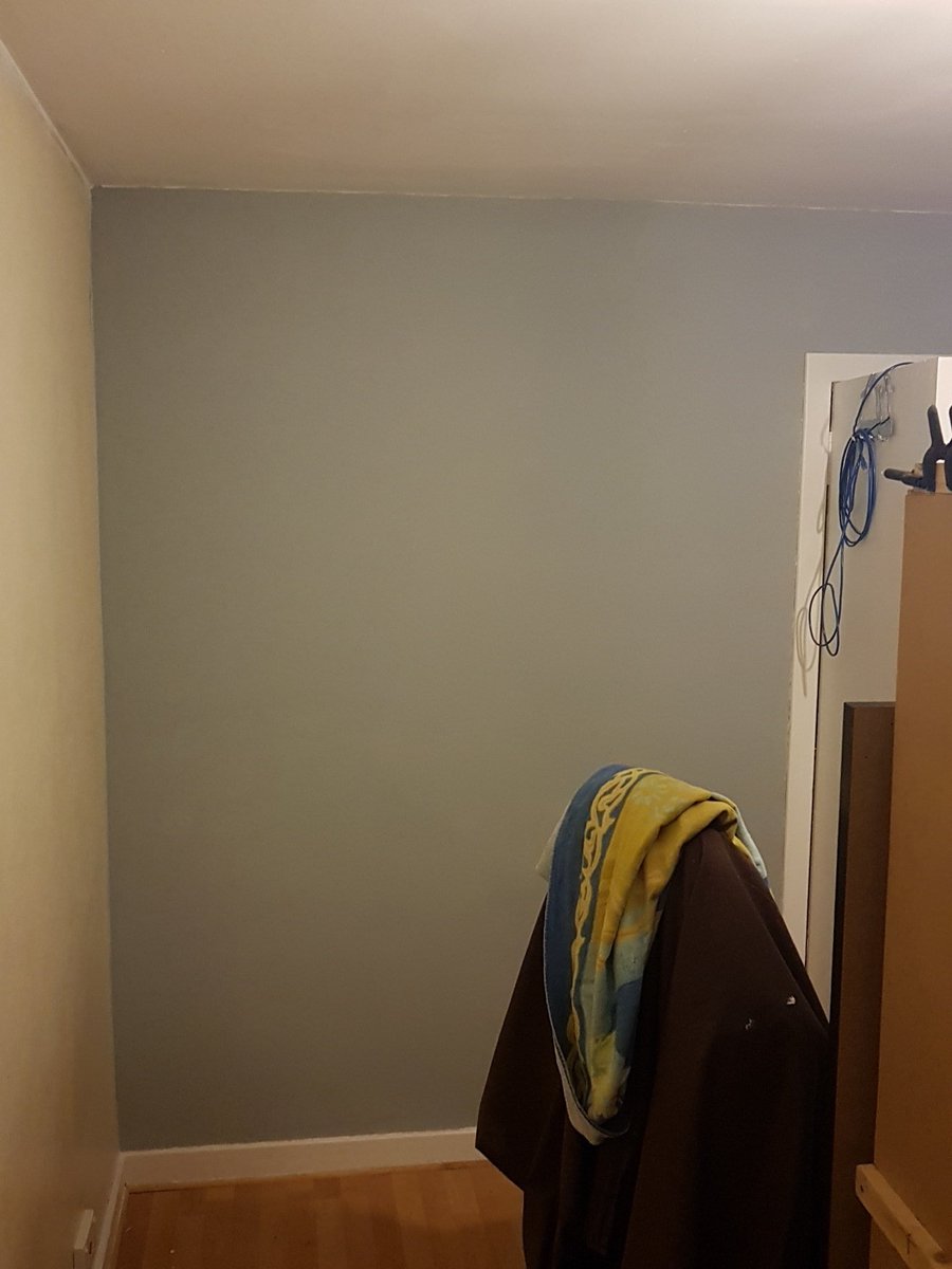 Catch22U's tweet image. That&apos;s the painted walls done, now to paper the last wall. Hopefully be back online tomorrow night.... fingers crossed. 
@purehavuk #studiorevamp #DIY
