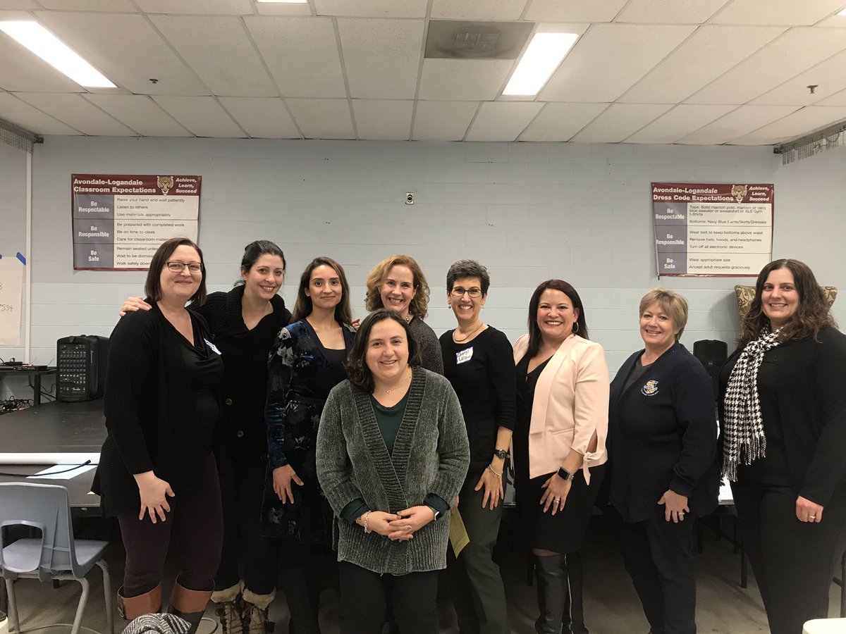 NGBurgos's tweet photo. So blessed to work with an amazing team of dedicated individuals! @D99Cicero Thank you @T4Biliteracy for your support! #orgullo99 #D99pride #ilumina99 https://t.co/36tzkOxZS0