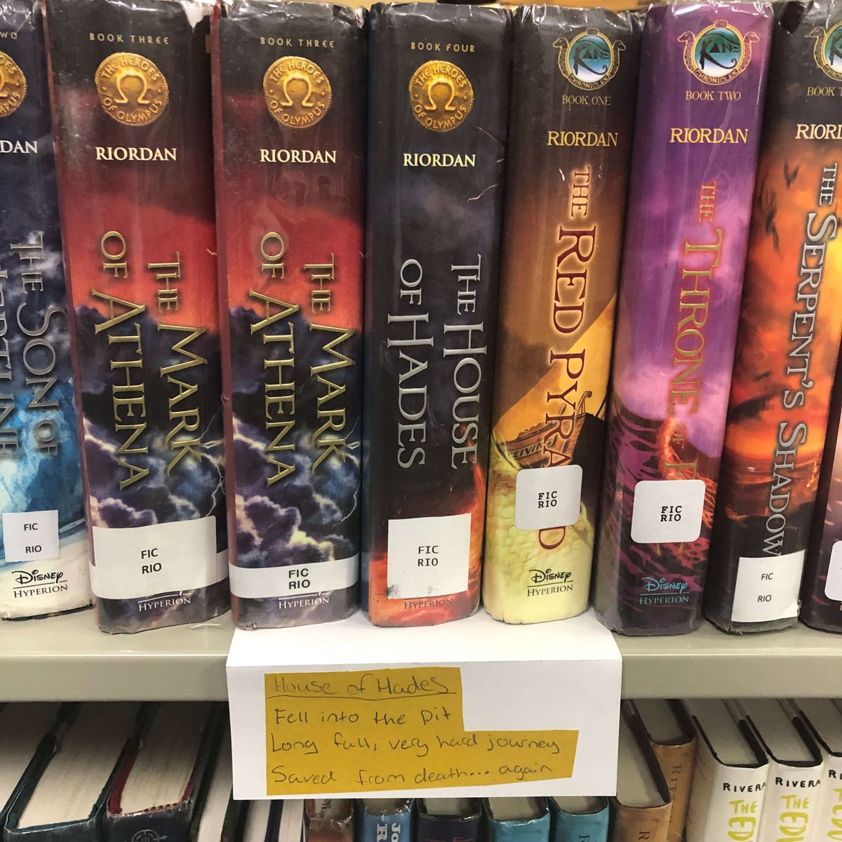 MemMidTulsa's tweet photo. Check out these haiku book talks that the 7th grade ELA classes wrote in the library. They're super cool! #INCharge #TPSlibraries #successTPS https://t.co/ouhMDs421l
