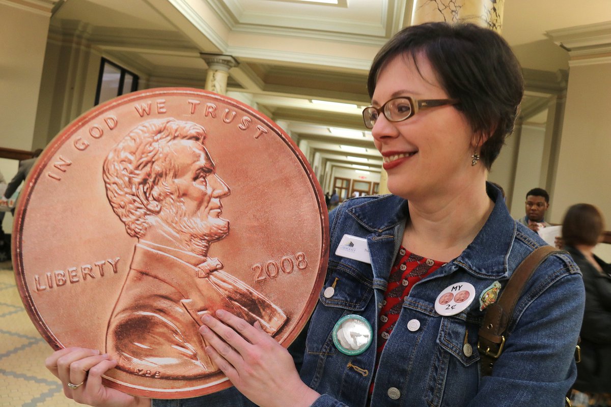 MSLibraryComm's tweet photo. There was a solid crowd of MS librarians at the Capitol yesterday for @MSLibraryAssoc's Library Action Day. They met with legislators to talk about the importance of #MSlibraries. Don't miss MLC's Library Day @ the Capitol March 12 from 11-2. #mslibraryday #mytwocentsforlibraries https://t.co/jVROAezv84